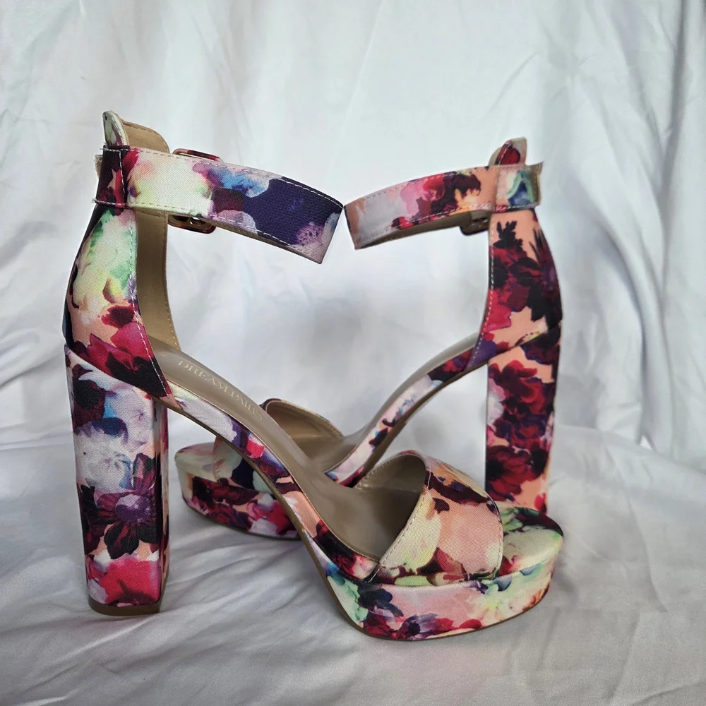 Women's Floral Platform Heels - Picture 7 of 16